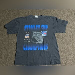 Vintage 90’s Nutmeg New York Rangers Stanley Cup T shirt